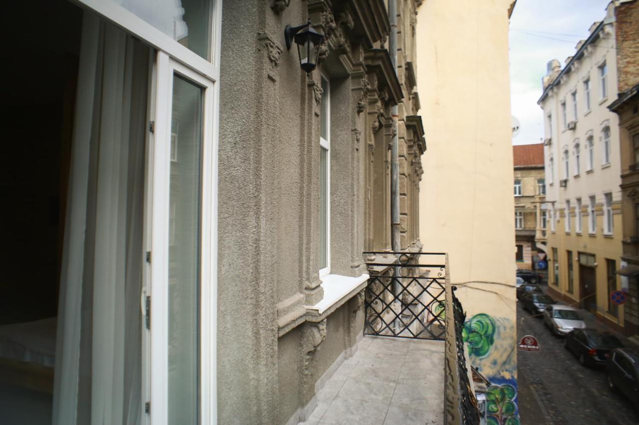 Leogrand Apartment On Drohobycha 4 리비프 외부 사진
